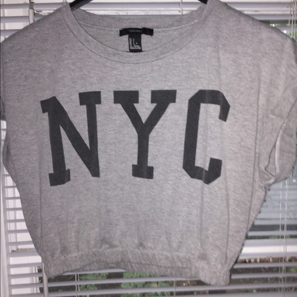 Forever 21 Tops - NYC Crop Top